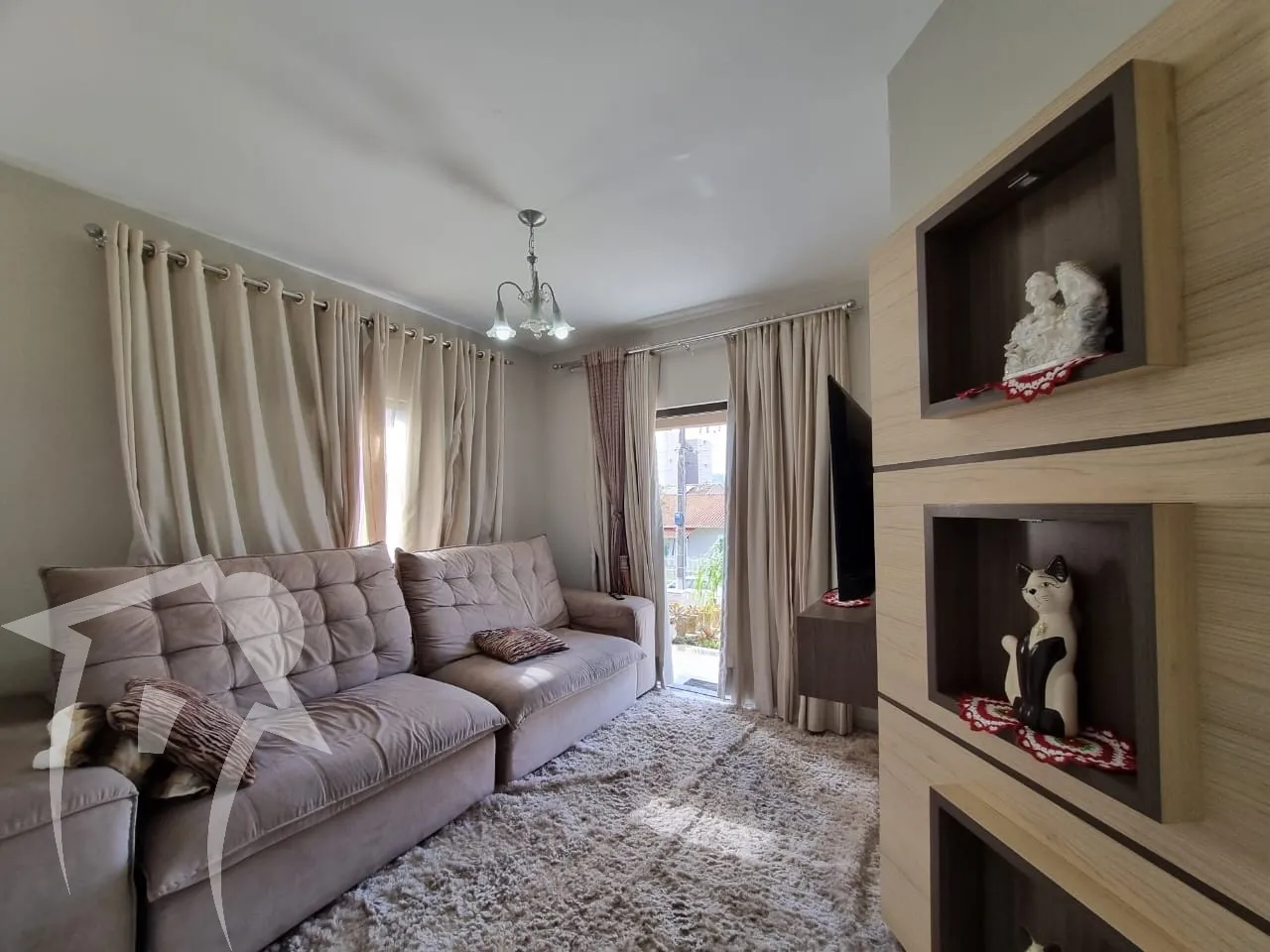 Casa grande com linda área de festas e piscina com hidromassagem — foto 5
