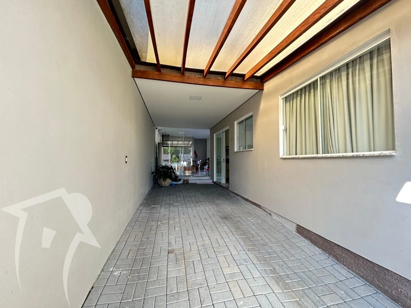 LINDA CASA COM PISCINA — foto 3