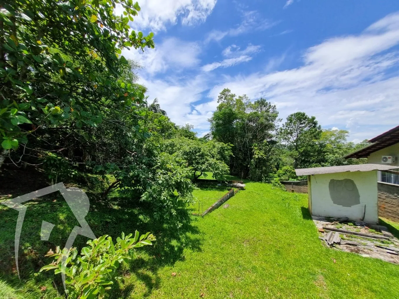 O lugar perfeito para crianças e pets viverem com liberdade. — foto 2