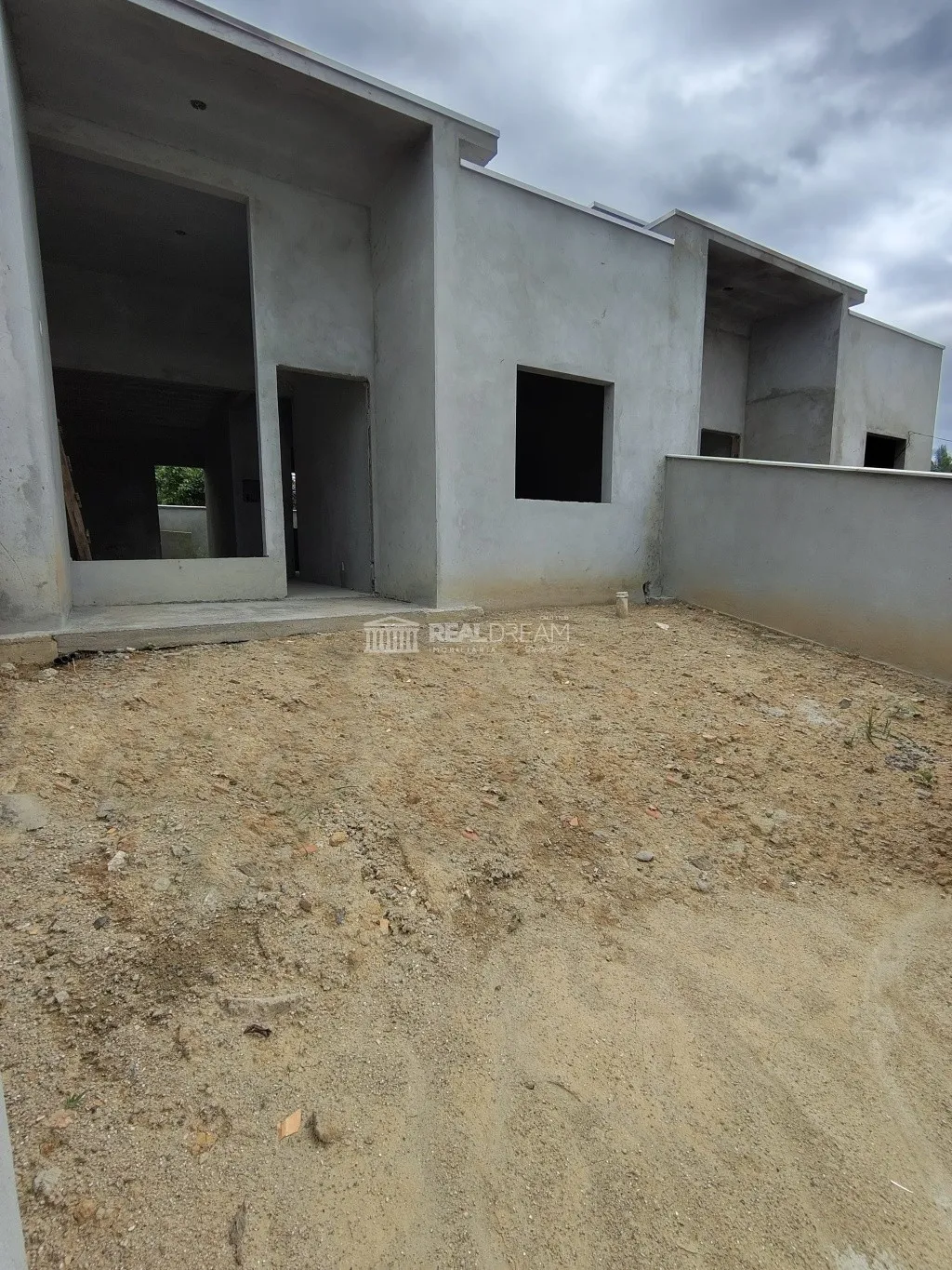 Casa germinada de 2 dormitórios e 1 garagem — foto 2