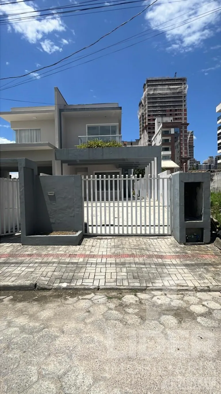 SOBRADO COM 03 QUARTOS - 500MTS DO MAR PEREQUÊ — foto 3