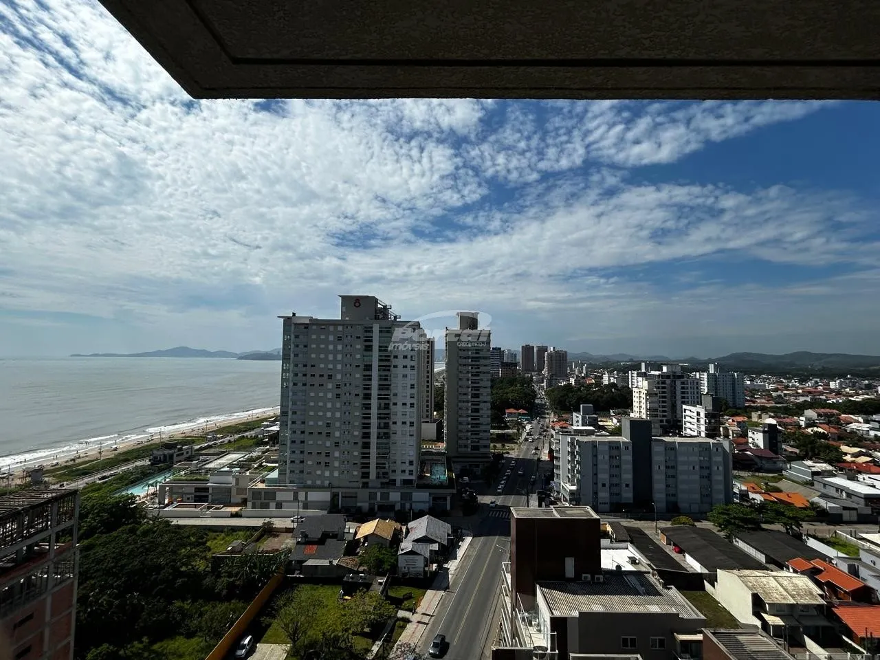 Excelente Apartamento com Vista para o Oceano e Balneário Piçarras. — foto 2