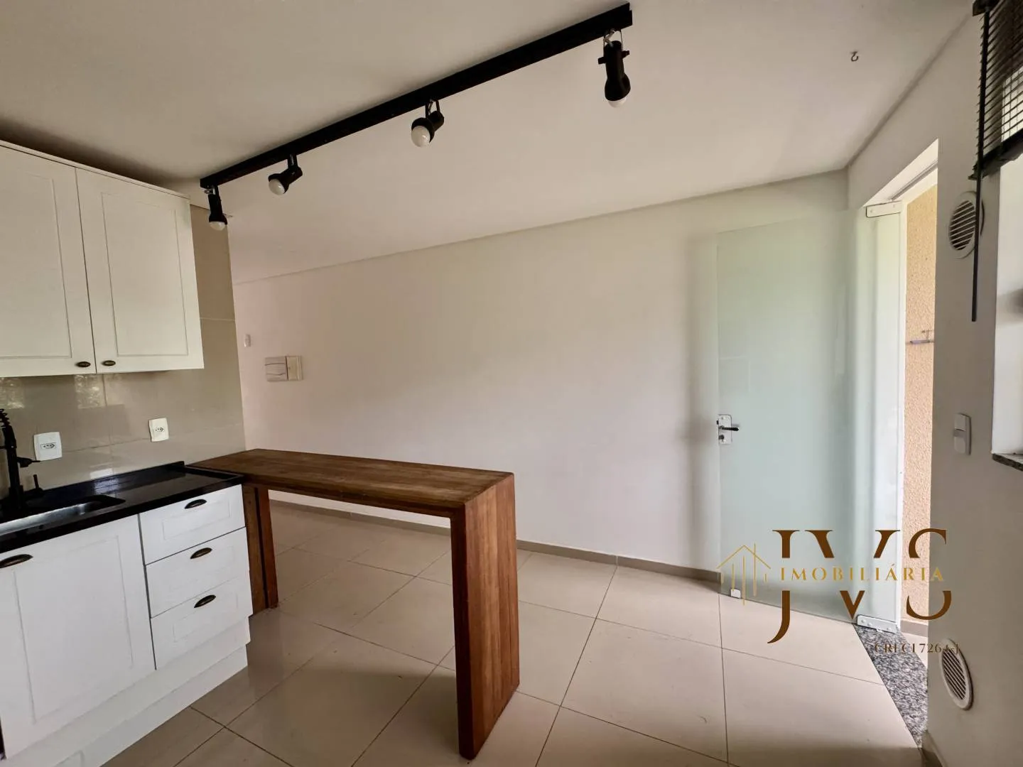 Sobrado semimobiliado no bairro Tribess - excelente oportunidade! — foto 6