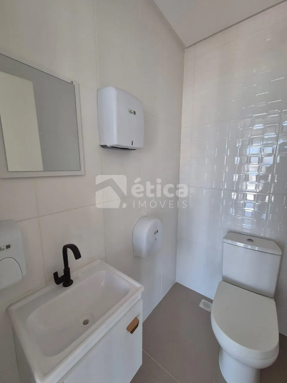 Sala Comercial para Locação no Coração de Itajaí. Vista Panorâmica — foto 5