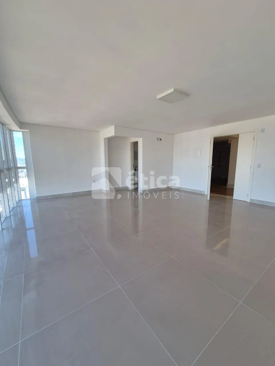 Sala Comercial para Locação no Coração de Itajaí. Vista Panorâmica — foto 6