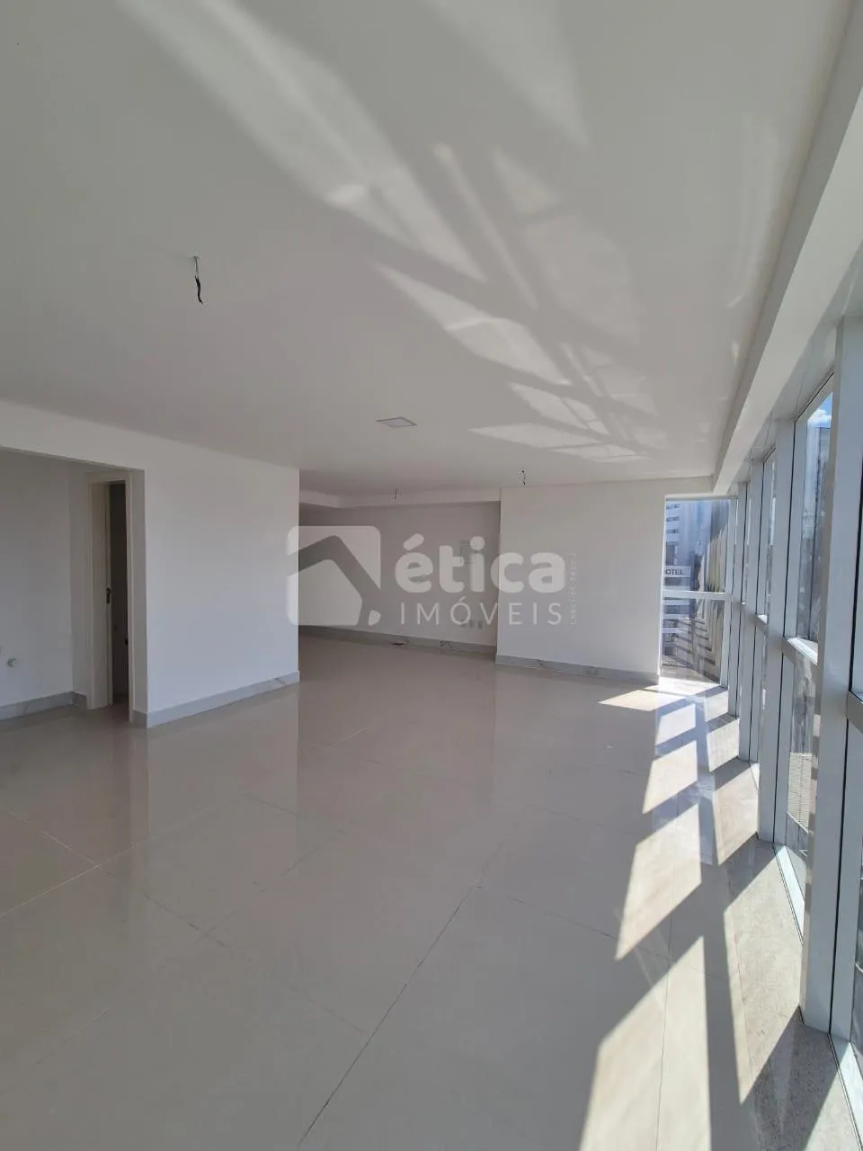 Sala Comercial para Locação no Coração de Itajaí. Vista Panorâmica - foto 1