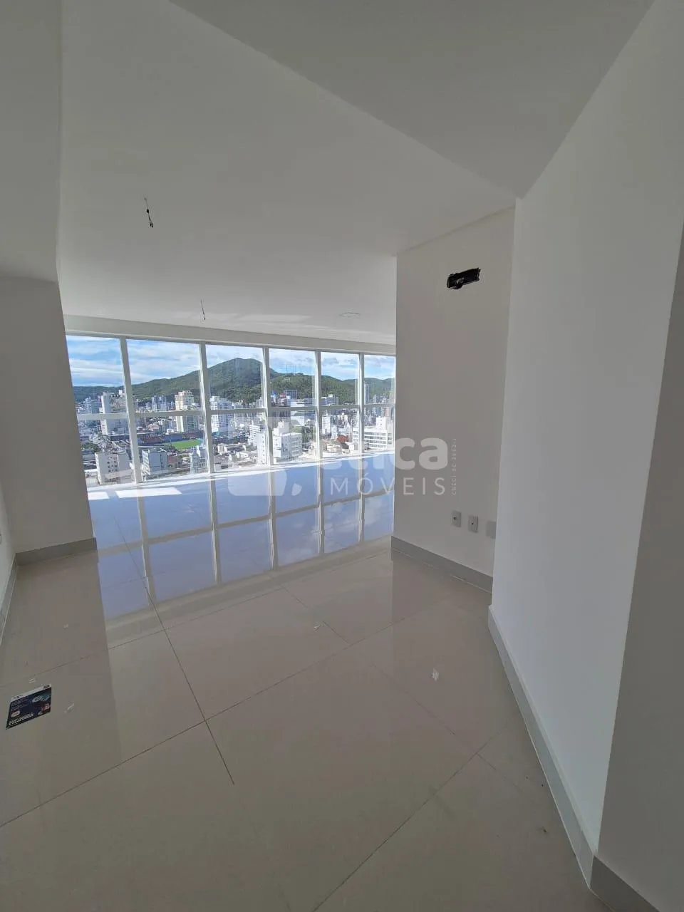 Sala Comercial para Locação no Coração de Itajaí. Vista Panorâmica — foto 2