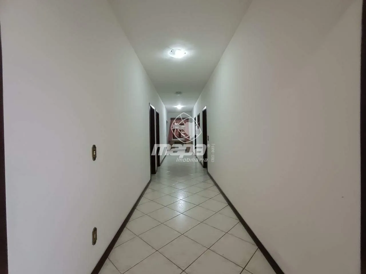 Casa ampla com excelente padrão construtivo em área nobre, a poucos minutos do centro — foto 5