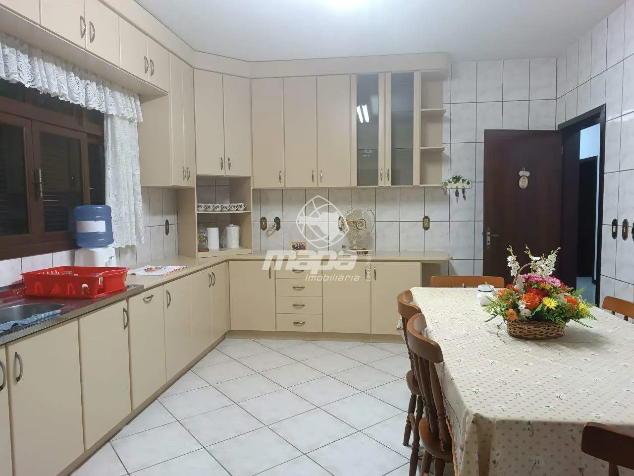 Casa ampla com excelente padrão construtivo em área nobre, a poucos minutos do centro — foto 7