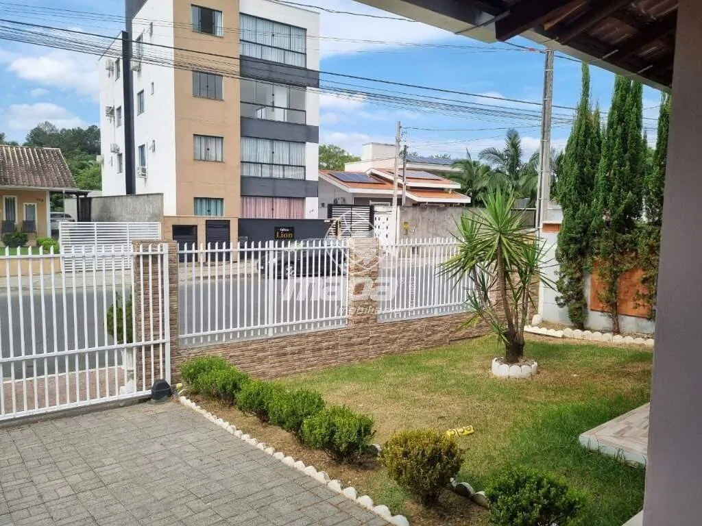 Linda Casa Residencial Mobiliada à Venda — foto 5