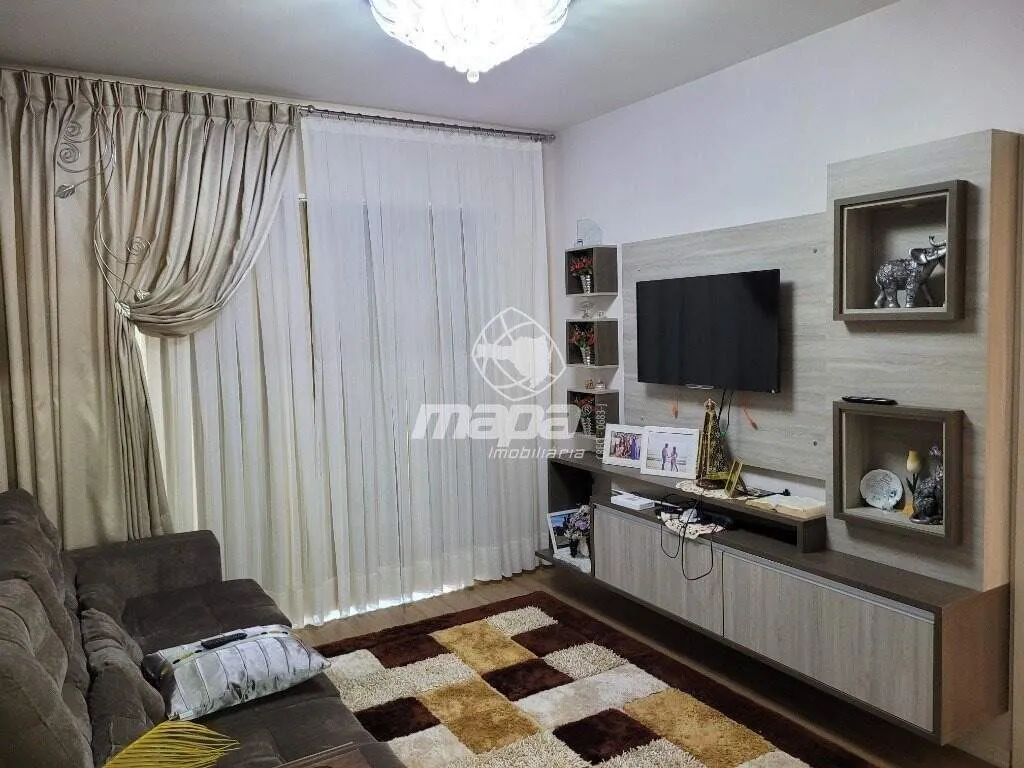 Casa de Dois Andares à Venda - Próxima ao Centro — foto 5