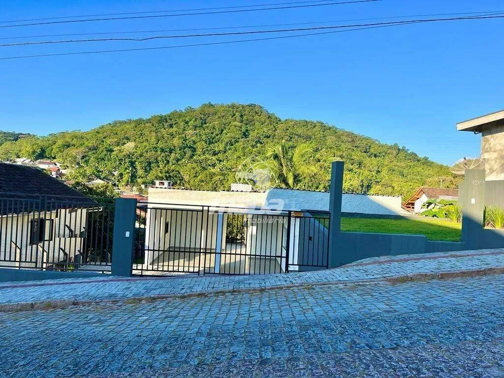 Casa localizada no bairro Vila Germer de Timbó-SC - foto 1