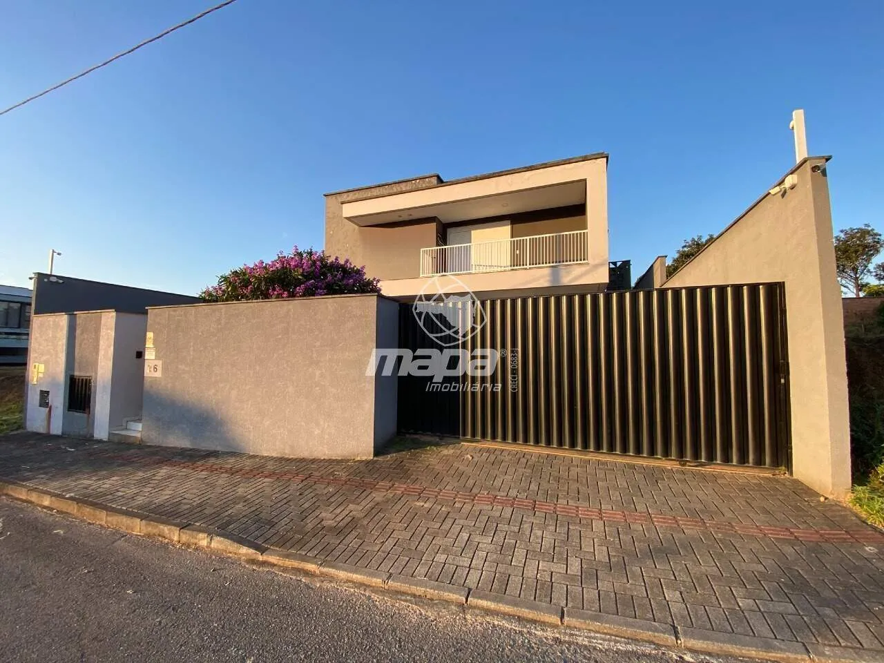 Localizada em região nobre do bairro das Capitais - foto 1