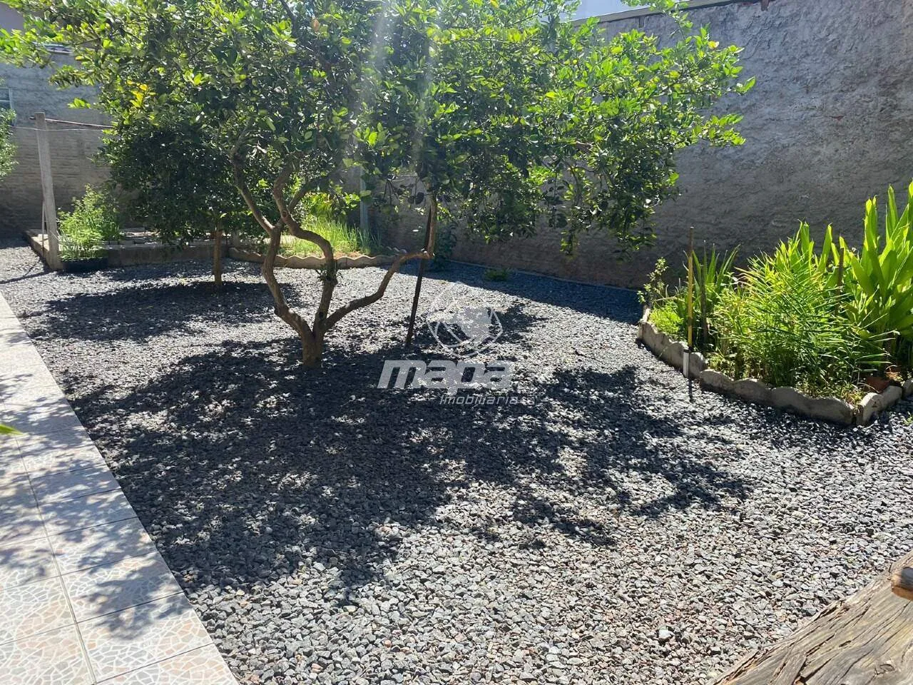 Casa Espaçosa em Localização Privilegiada — foto 3