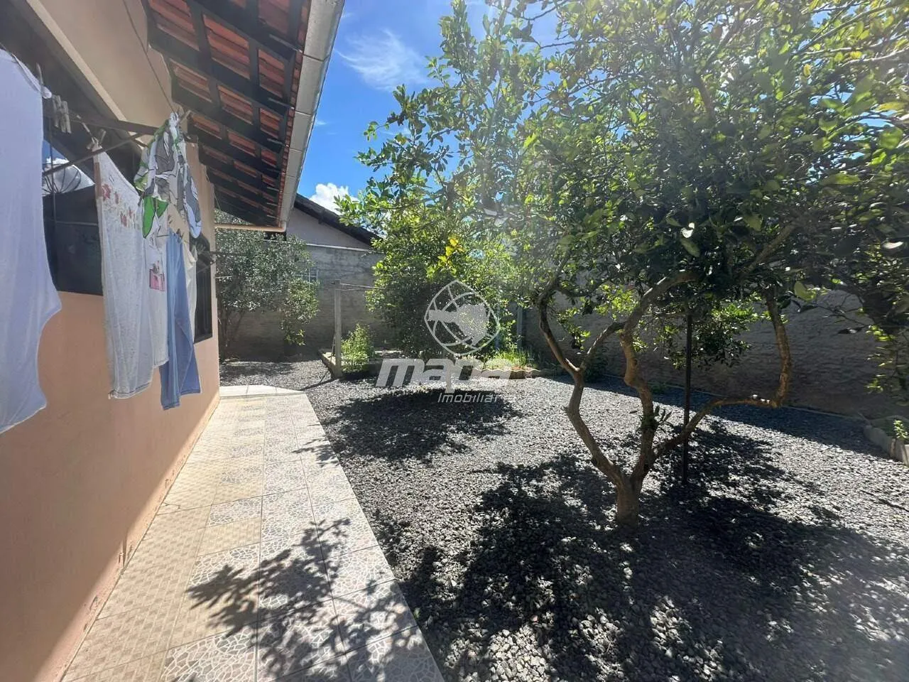 Casa Espaçosa em Localização Privilegiada — foto 4