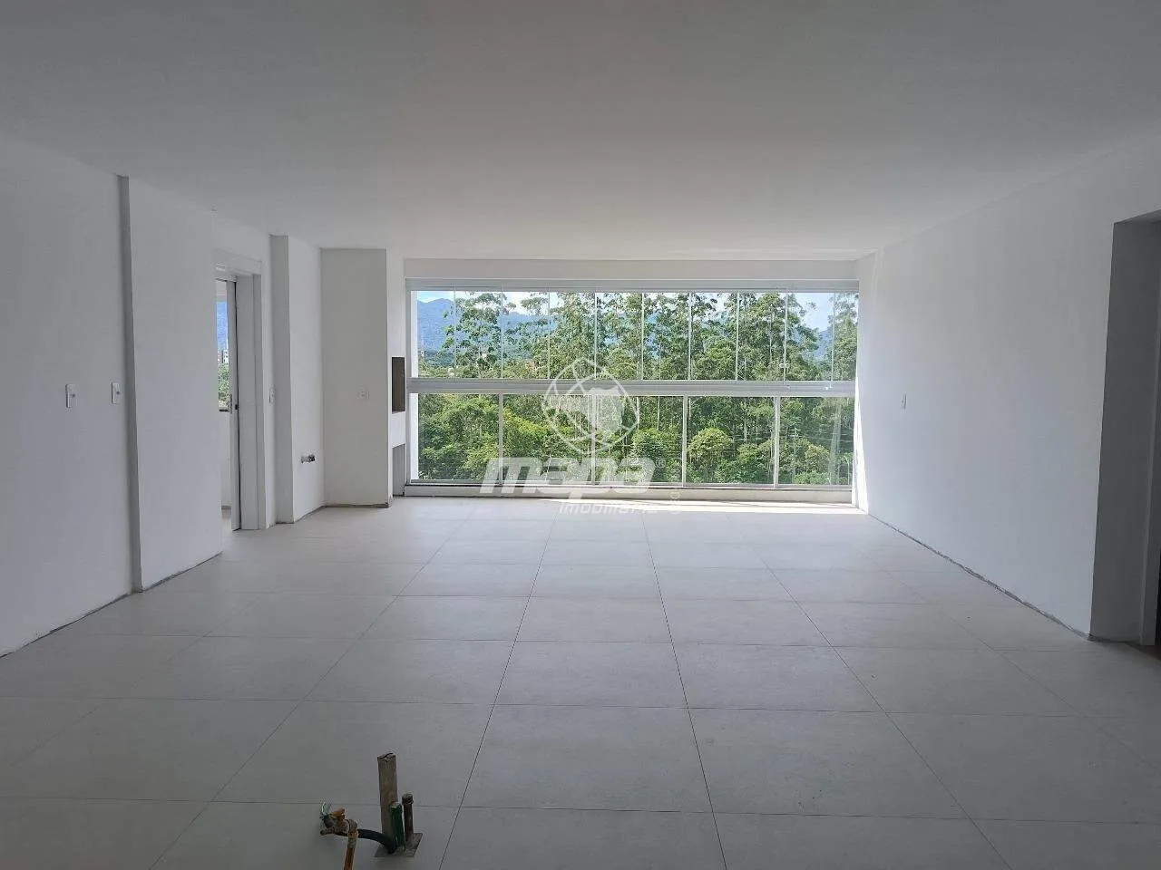Apartamento à venda, 3 quartos, 3 suítes, 2 vagas, Centro - Timbó/SC - foto 1