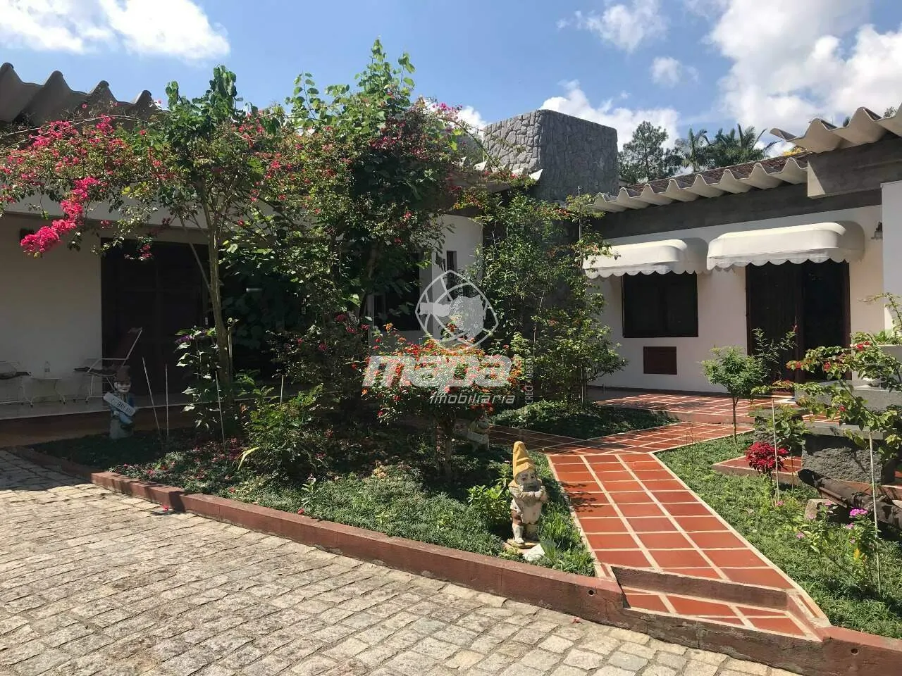 Amplo Imóvel para construção de condomínio residencial ou estabelecimento comercial em região central. - foto 1