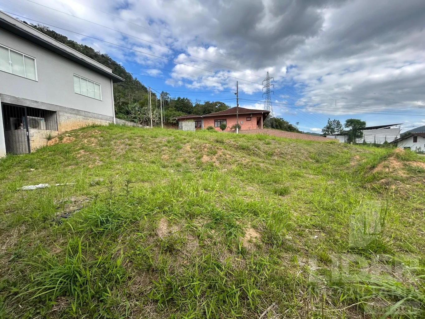 Casa com 147m de area construída em um terreno de 596,m — foto 6