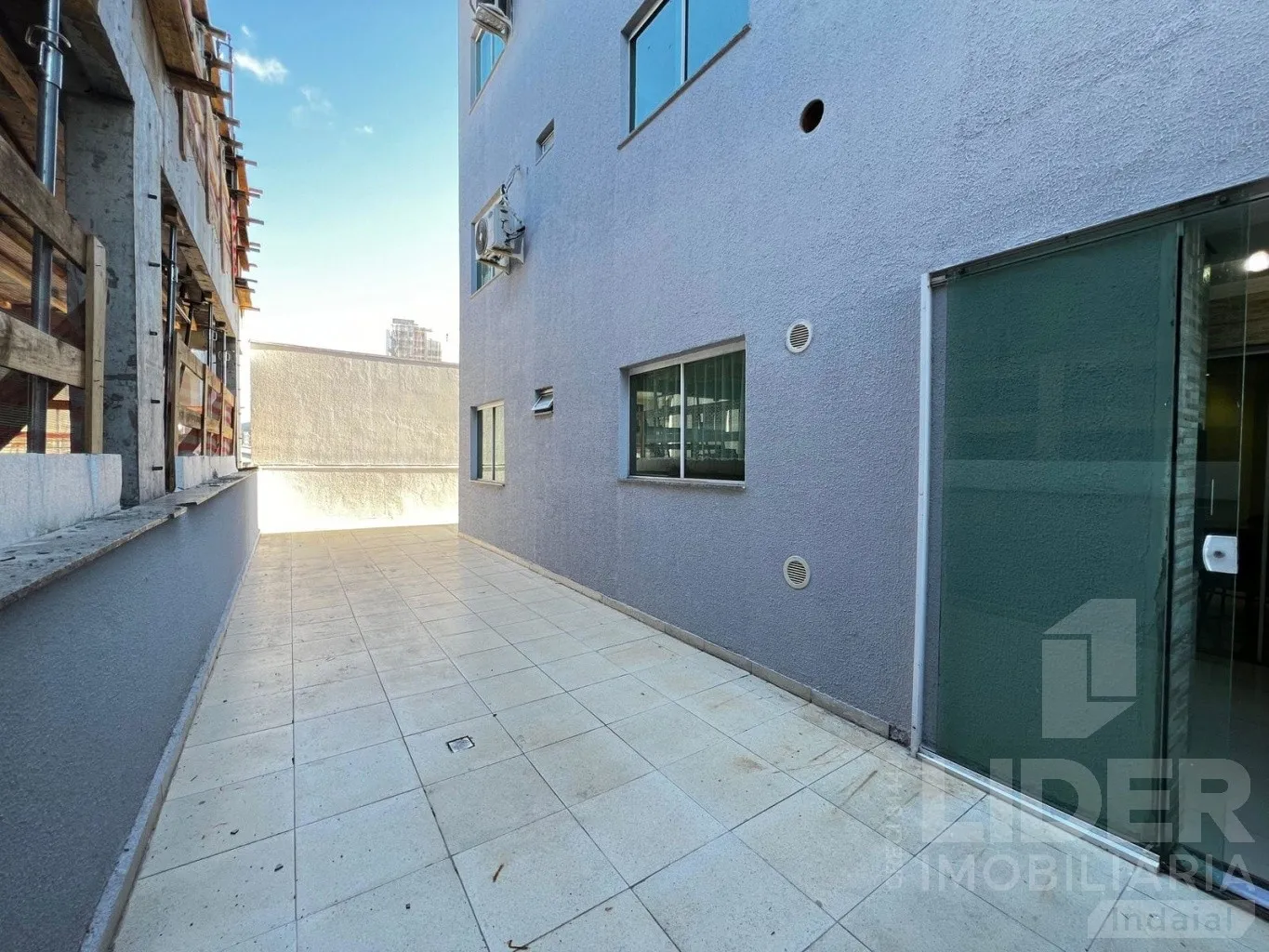 Apartamento com 82,00m de área privativa com 1 suíte e 1 dormitório em Porto Belo — foto 4