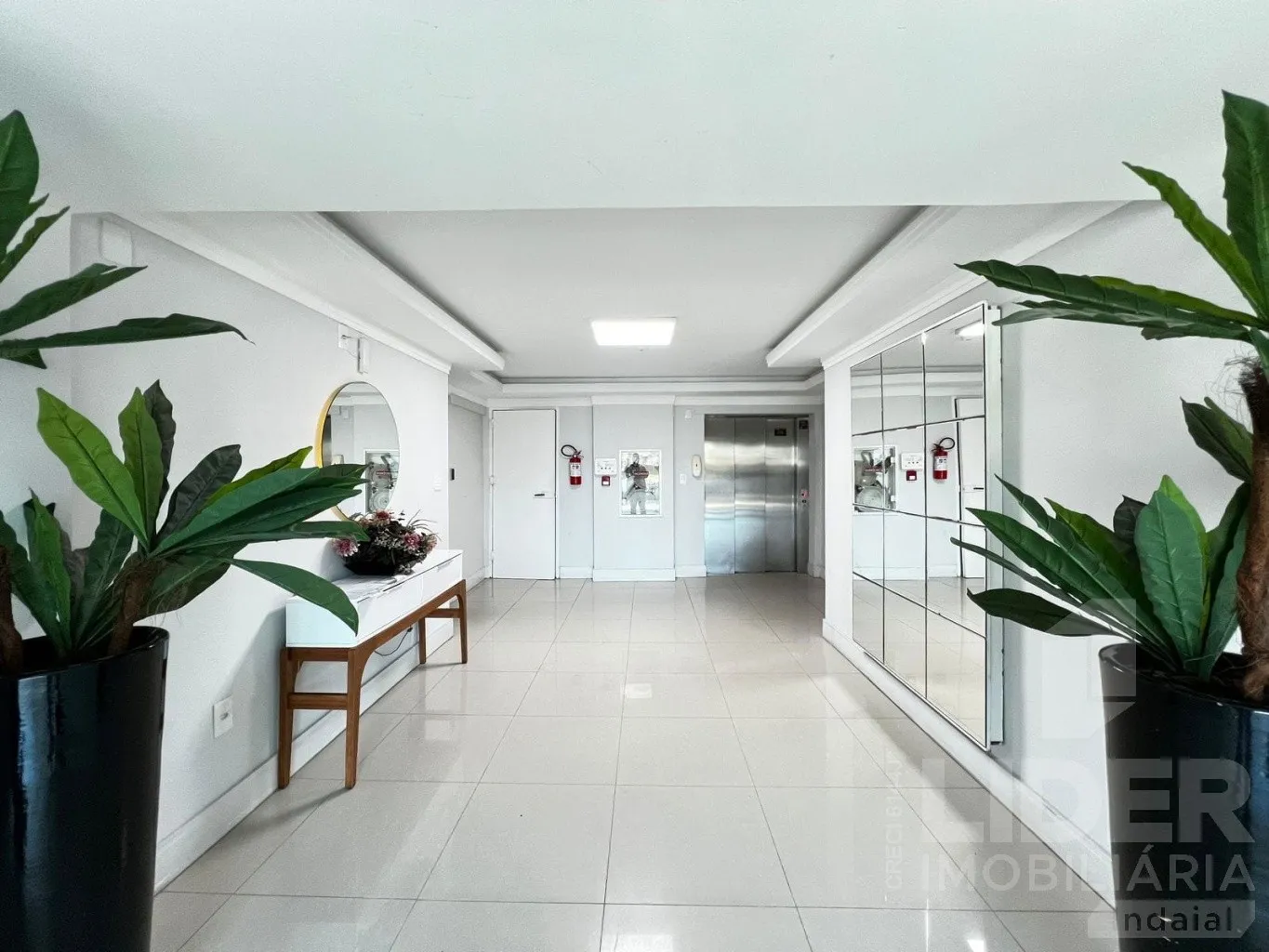 Apartamento com 82,00m de área privativa com 1 suíte e 1 dormitório em Porto Belo — foto 5