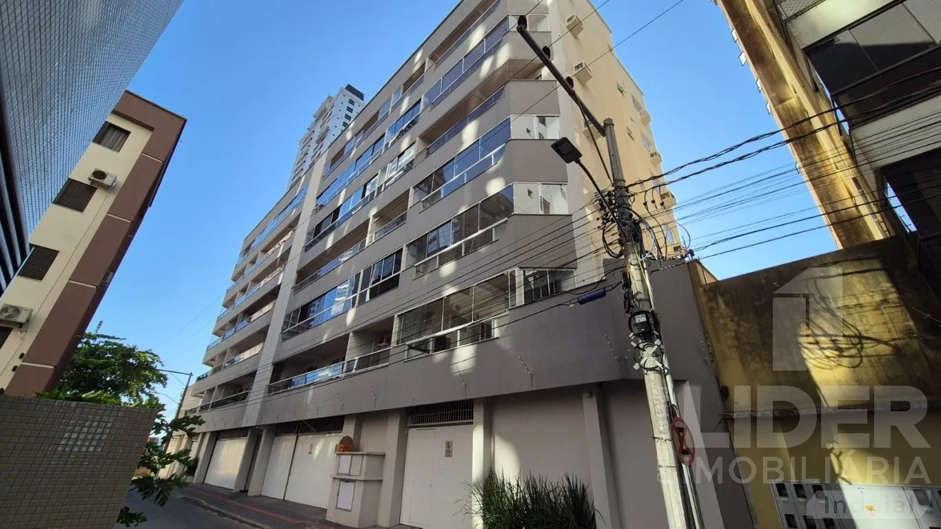 Apartamento com 3 dormitórios sendo 1 suíte com 169,00m privativos em Itapema - foto 1