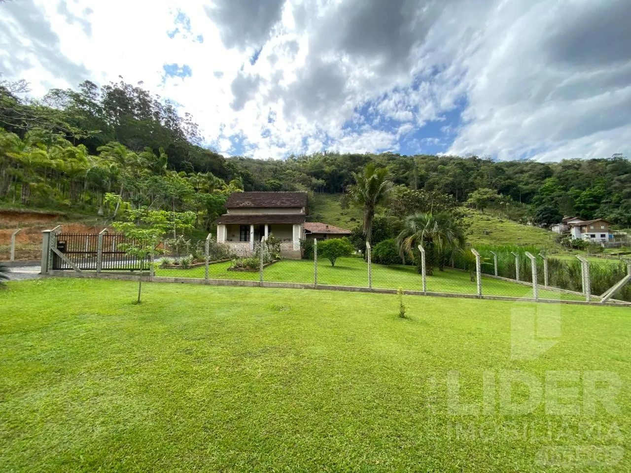 Sítio à Venda em Rodeio/SC 61.493 m de área total — foto 2