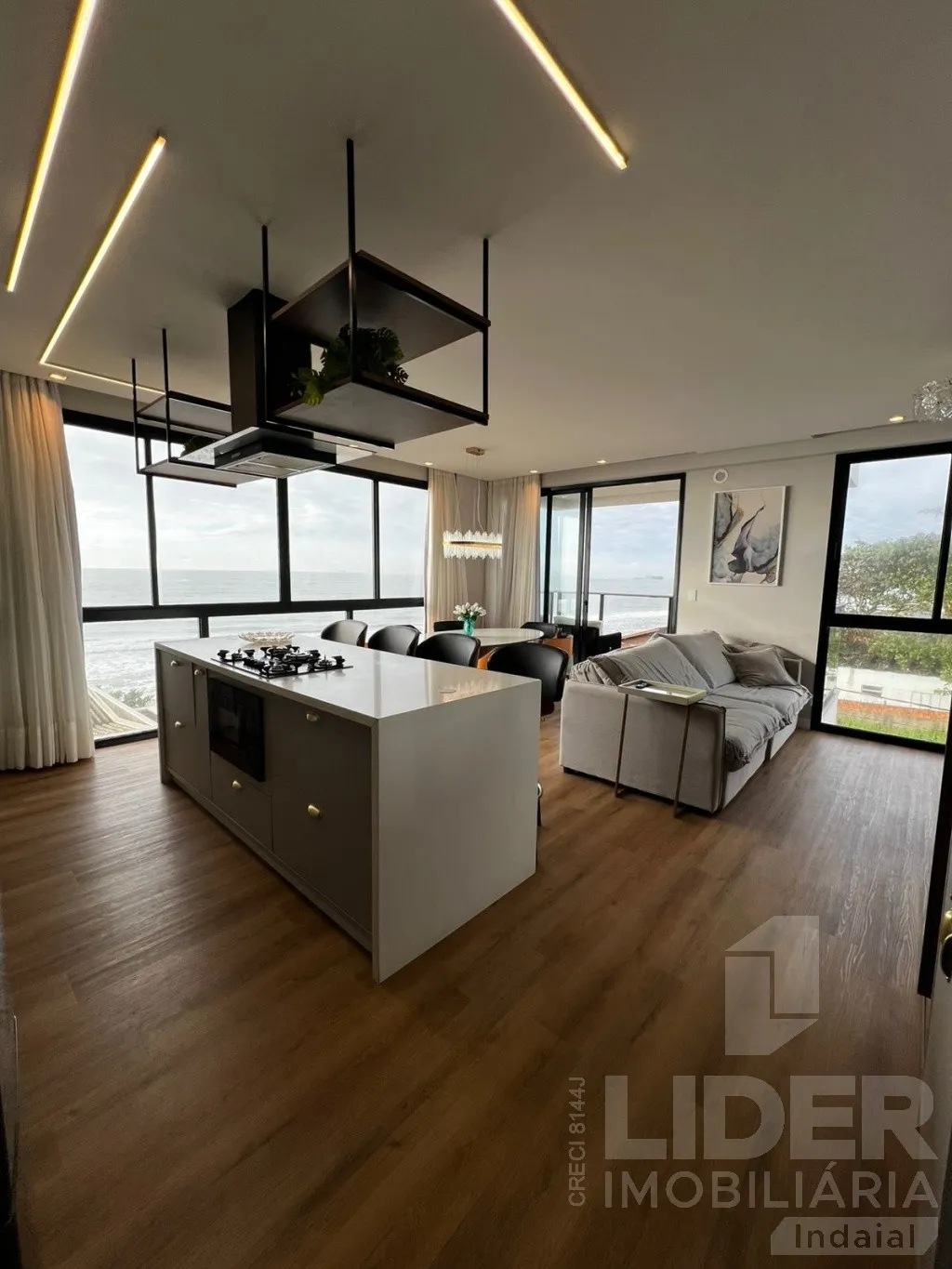 Apartamento Mobiliado Frente Mar na Praia do Tabuleiro - Barra Velha/SC — foto 2