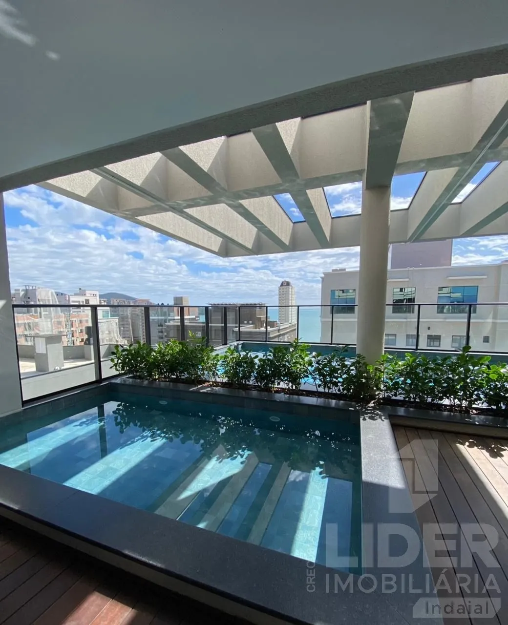 Apartamento em Itapema com 2 dormitórios sendo 1 suíte com 68m privativos - foto 1