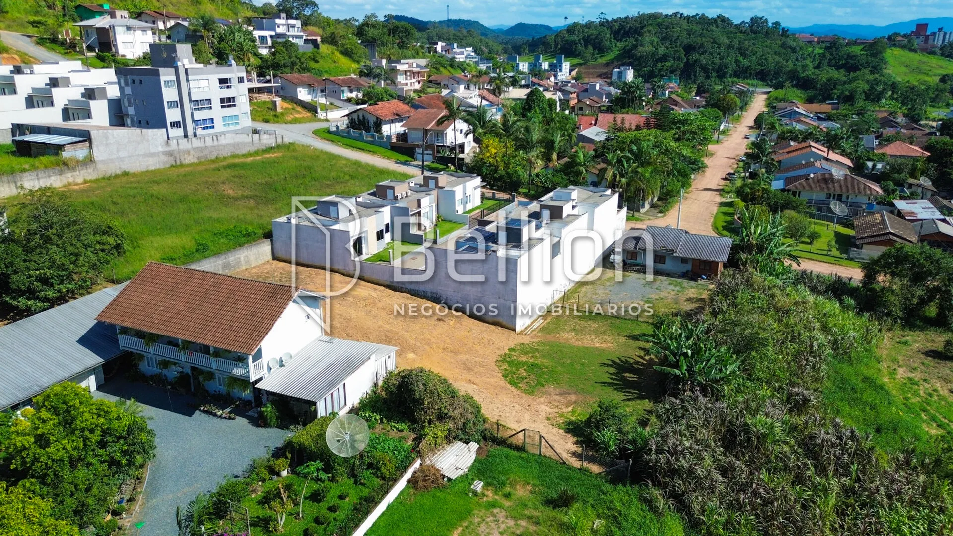 Excelente oportunidade para quem busca espaço, tranquilidade e potencial construtivo! — foto 5