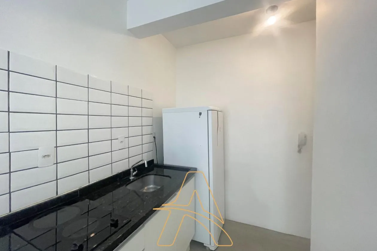 Apartamento Semi Mobiliado com 1 Dormitório no Bairro Água Verde — foto 4