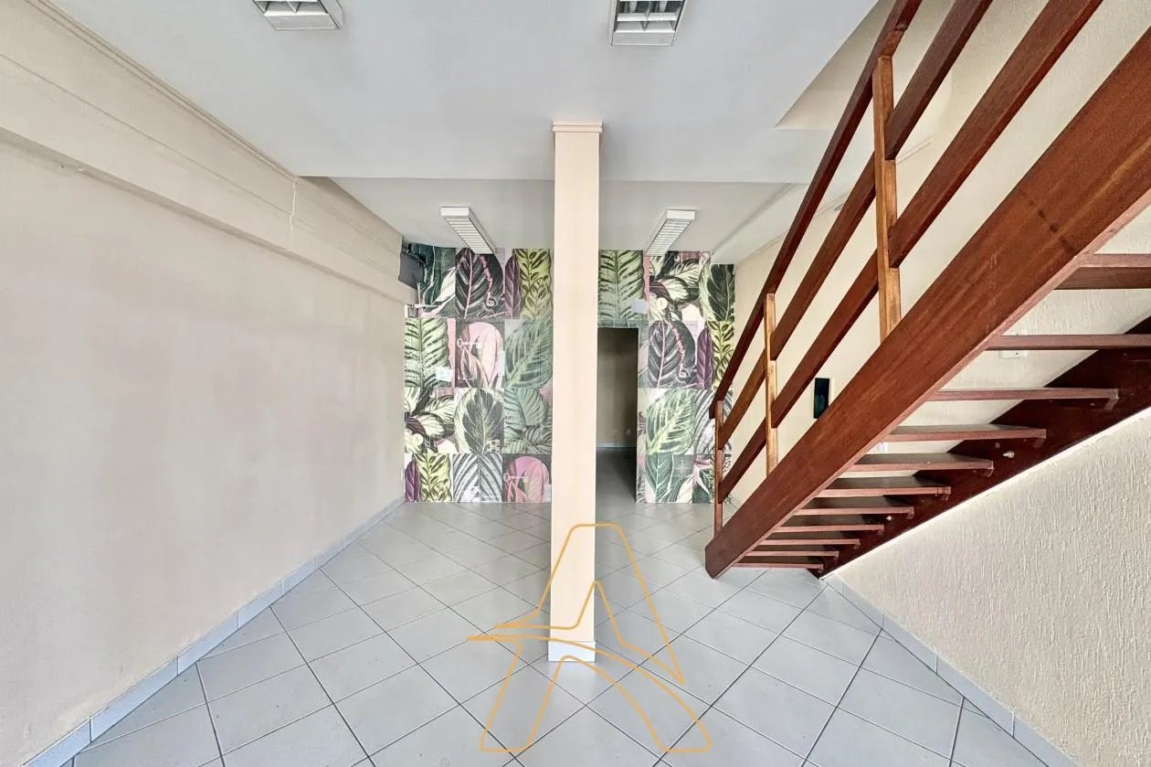 Loja Comercial à Venda na Rua Max Hering - Bairro Victor Konder — foto 2