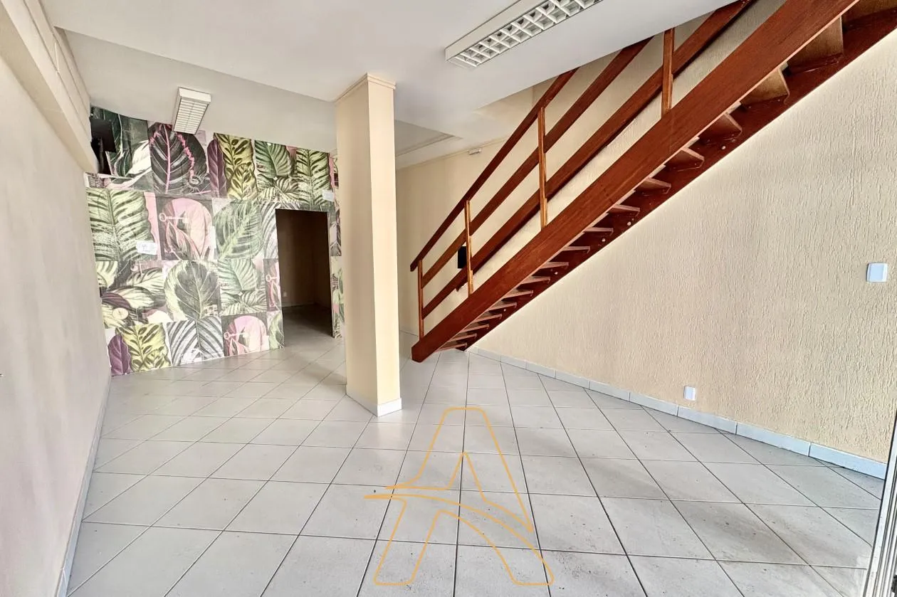 Loja Comercial à Venda na Rua Max Hering - Bairro Victor Konder — foto 3