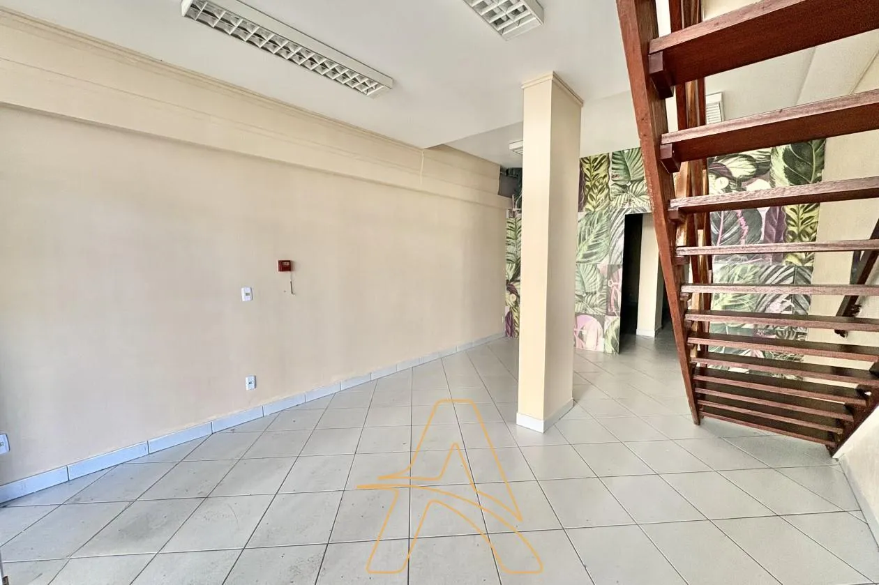 Loja Comercial à Venda na Rua Max Hering - Bairro Victor Konder — foto 4