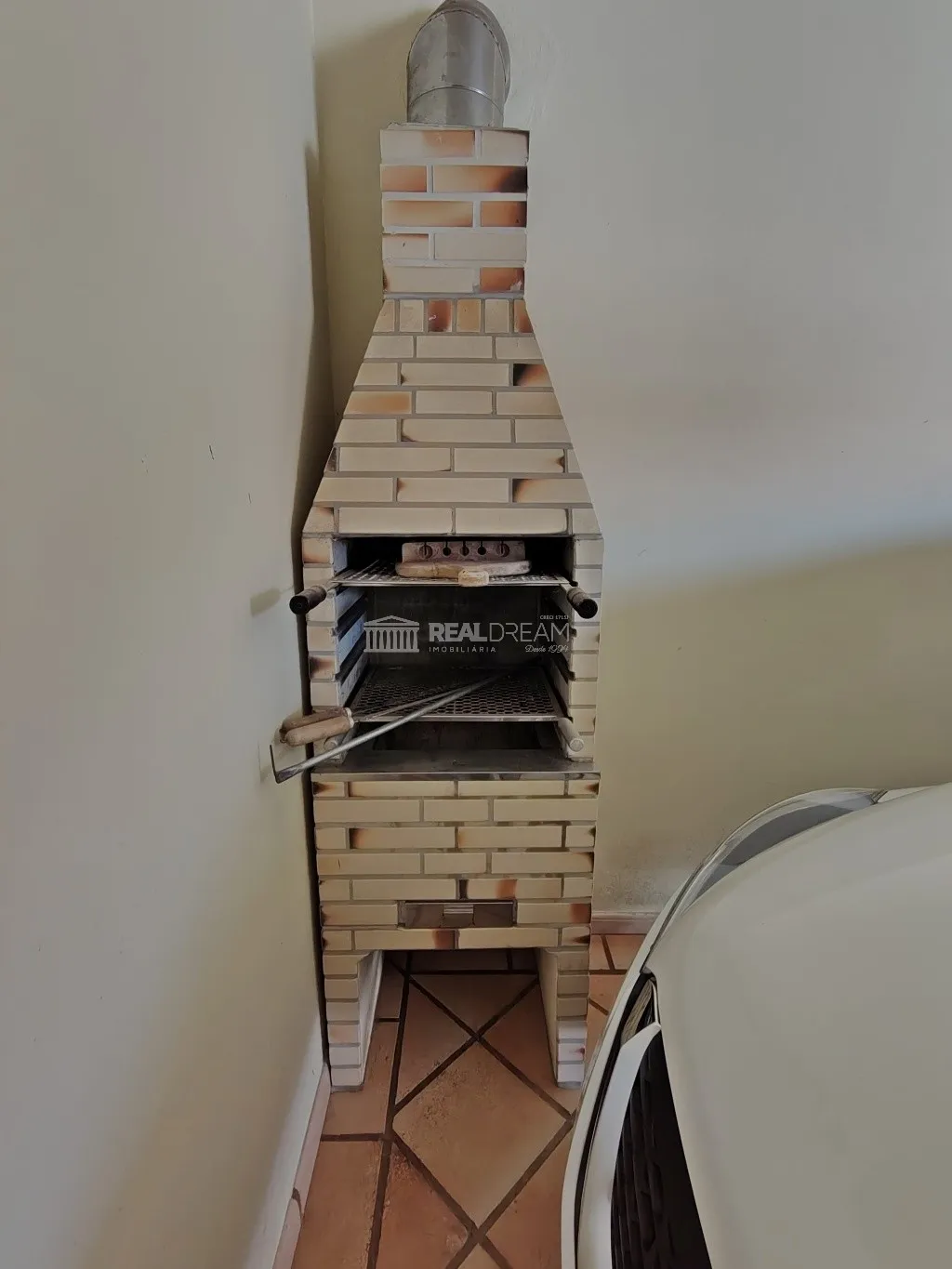 Ampla casa com 3 suítes, lavabo, varanda, churrasqueira... e terreno de 1.376m — foto 7