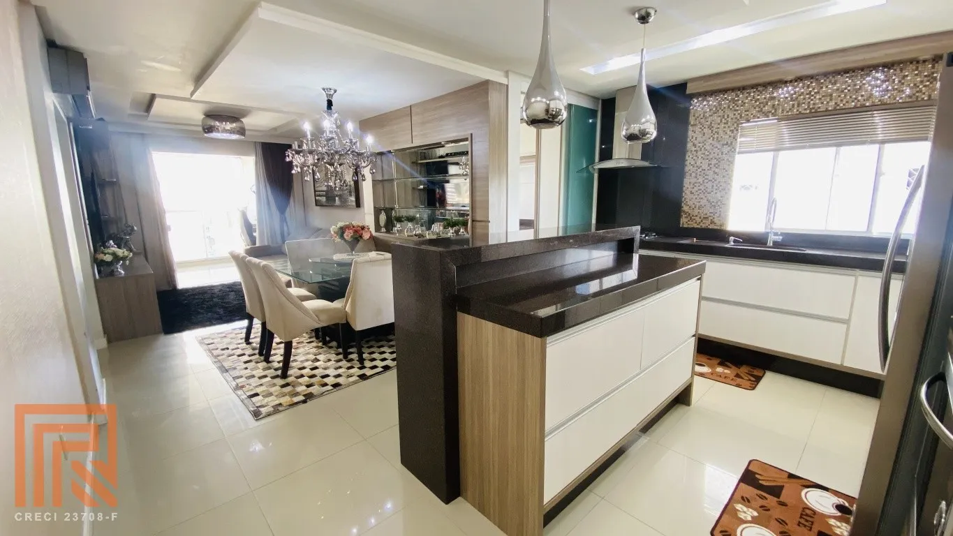 Apartamento totalmente mobiliado com 3 dormitórios sendo 1 suíte, 2 vagas de garagem individuais! — foto 4