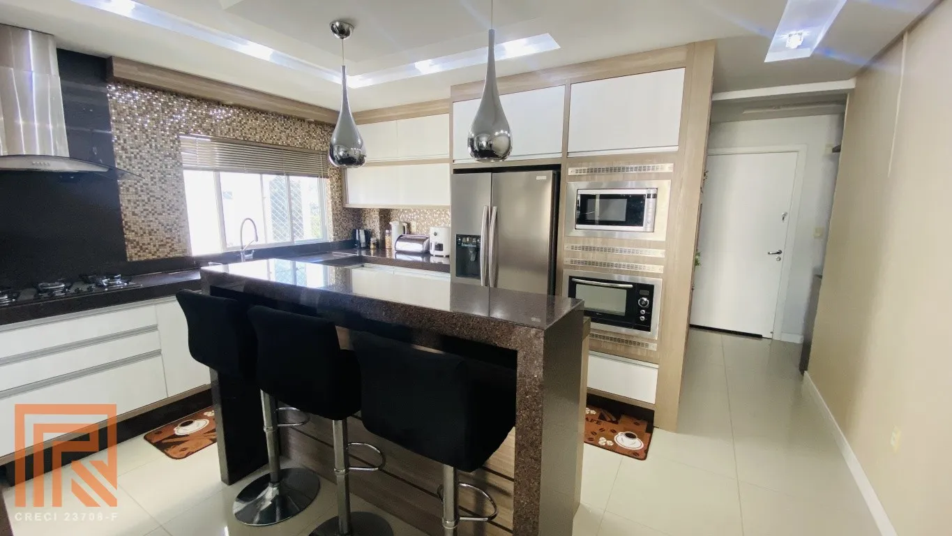 Apartamento totalmente mobiliado com 3 dormitórios sendo 1 suíte, 2 vagas de garagem individuais! — foto 5