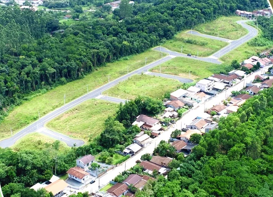 Se você procura tranquilidade, segurança e fácil acesso a Blumenau, este é o lugar certo para você. Encano. - foto 1