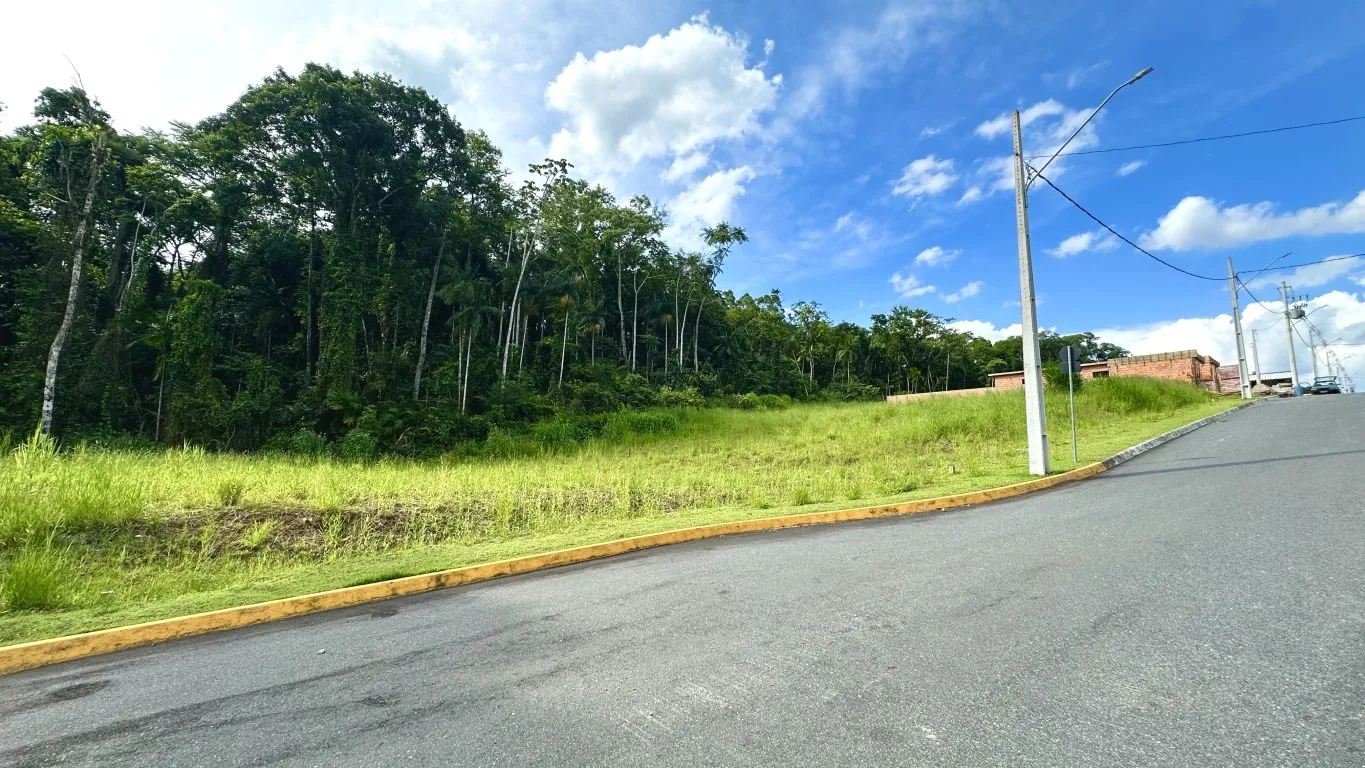 Se você procura tranquilidade, segurança e fácil acesso a Blumenau, este é o lugar certo para você. Encano. — foto 7