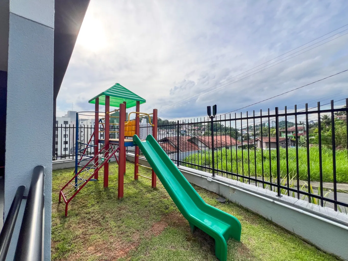 Apartamento NOVO! Condomínio completo na Escola Agrícola. — foto 3