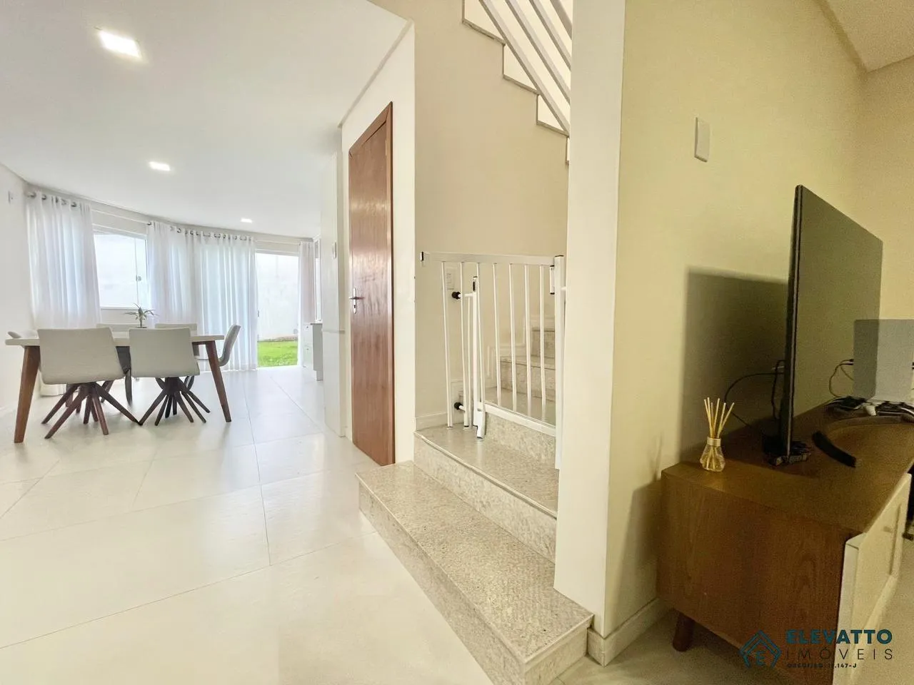 Casa para Venda em Blumenau, Velha Central, 3 dormitórios, 1 suíte, 3 banheiros, 2 vagas — foto 7