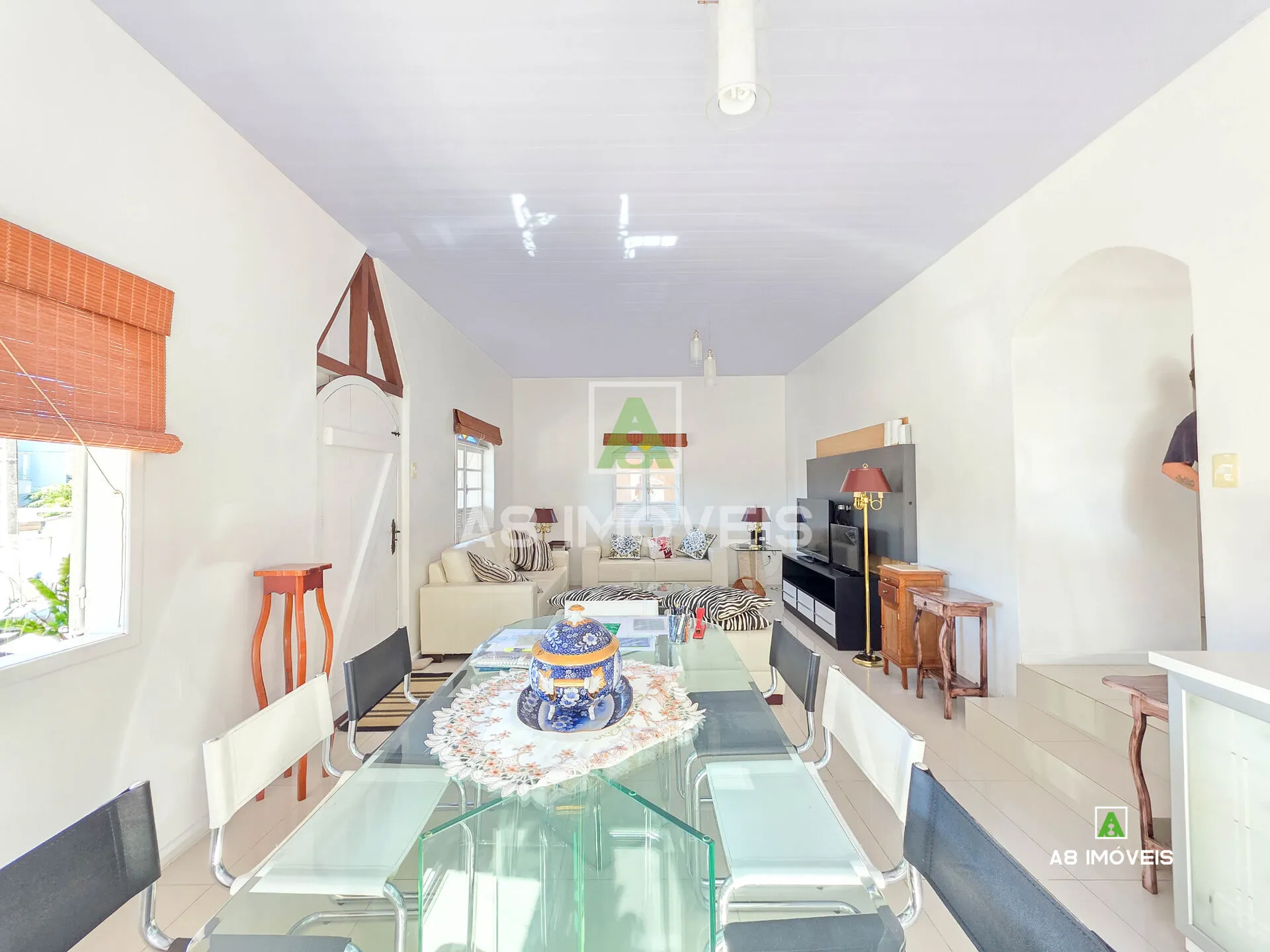 CASA TÉRREA COM 3 QUARTOS SENDO 1 SUÍTE BAIRRO FORTALEZA — foto 6