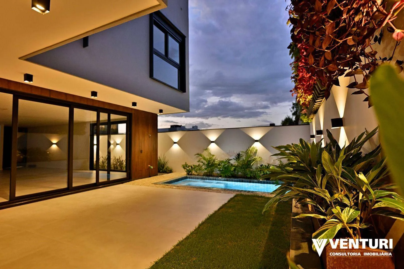 Casa com 3 dormitórios à venda, 349 m por R$ 2.830.000,00 - Velha - Blumenau/SC - foto 1