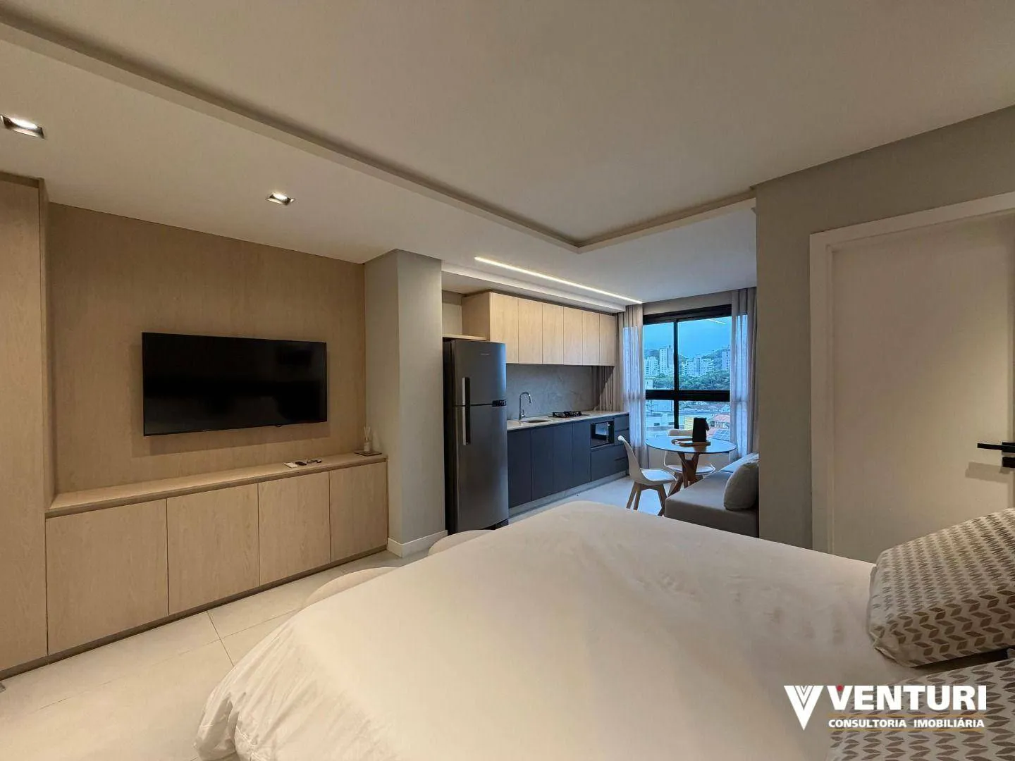 Apartamento com 1 dormitório para alugar, 34 m por R$ 3.550,00/mês - Velha - Blumenau/SC - foto 1