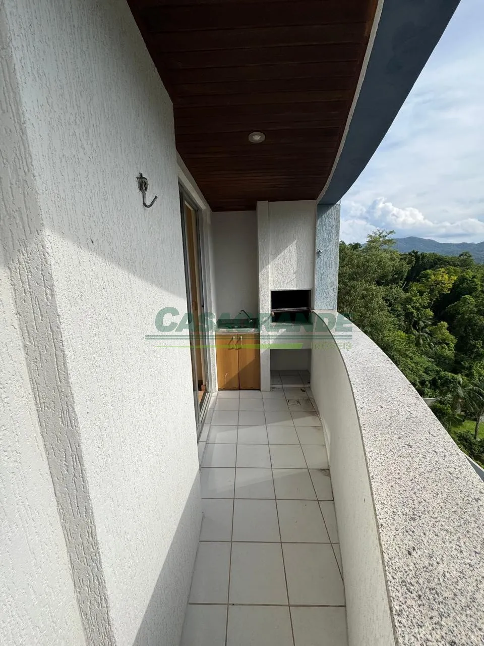 Apartamento semi mobiliado em ótima localização no bairro Vila Nova, próximo a Cooper, Hospital Unimed, ponto de ônibus, de frente para a rua geral e com fácil acesso ao centro. — foto 5