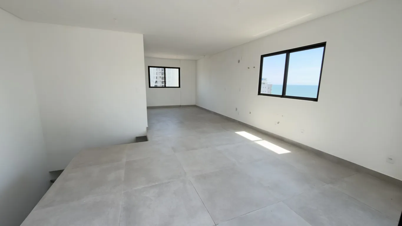 Apartamento DUPLEX pronto com 4 suítes a 150 metros do mar em Balneário Piçarras — foto 5