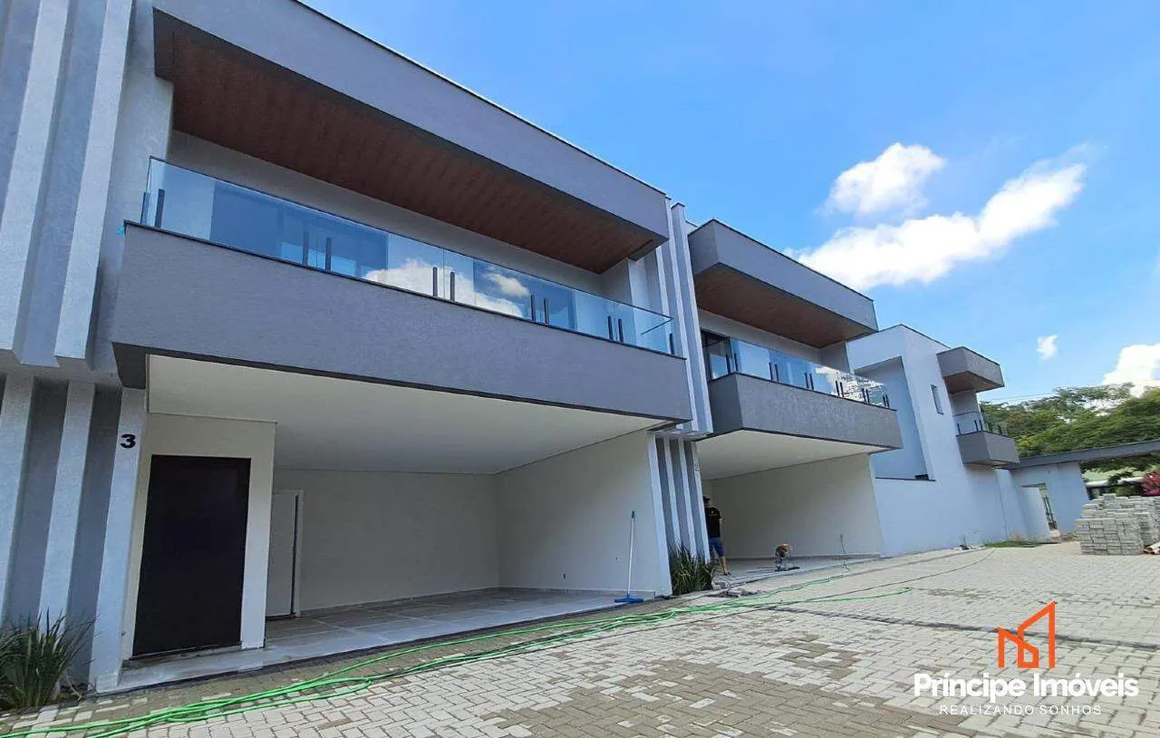 Casa em Condomínio com 3 quartos no Glória em Joinville - foto 1