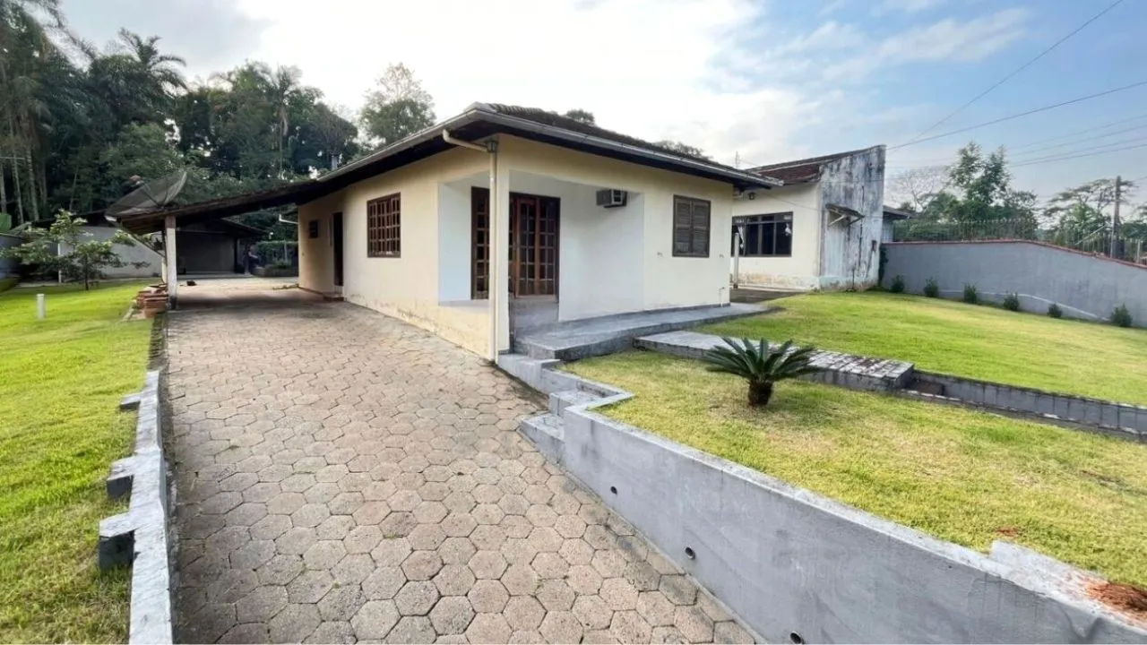 Casa com 4 dormitórios à venda, 247 m por R$ 750.000,00 - Salto do Norte - Blumenau/SC - foto 1