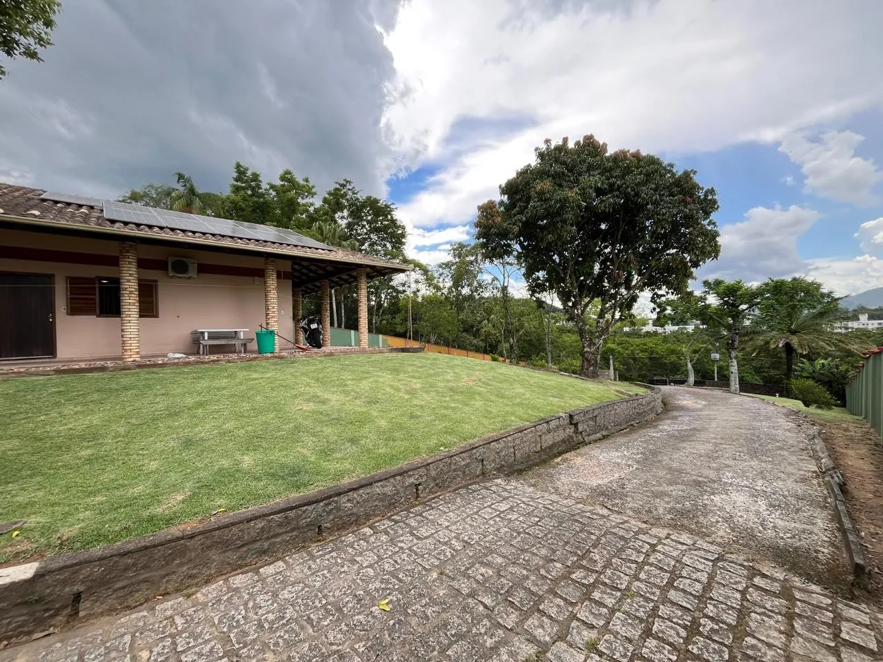 Casa com amplo terreno a poucos minutos do centro de Indaial — foto 6