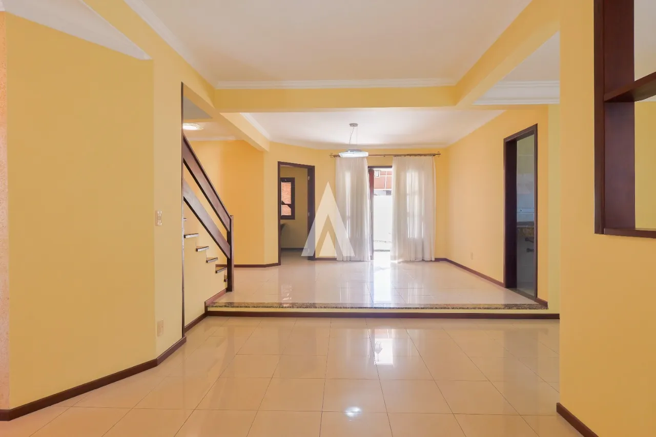 Casa com 2 suítes e 2 quartos à venda no bairro Saguaçu em Joinville-SC por R$1.590.000,00. — foto 5