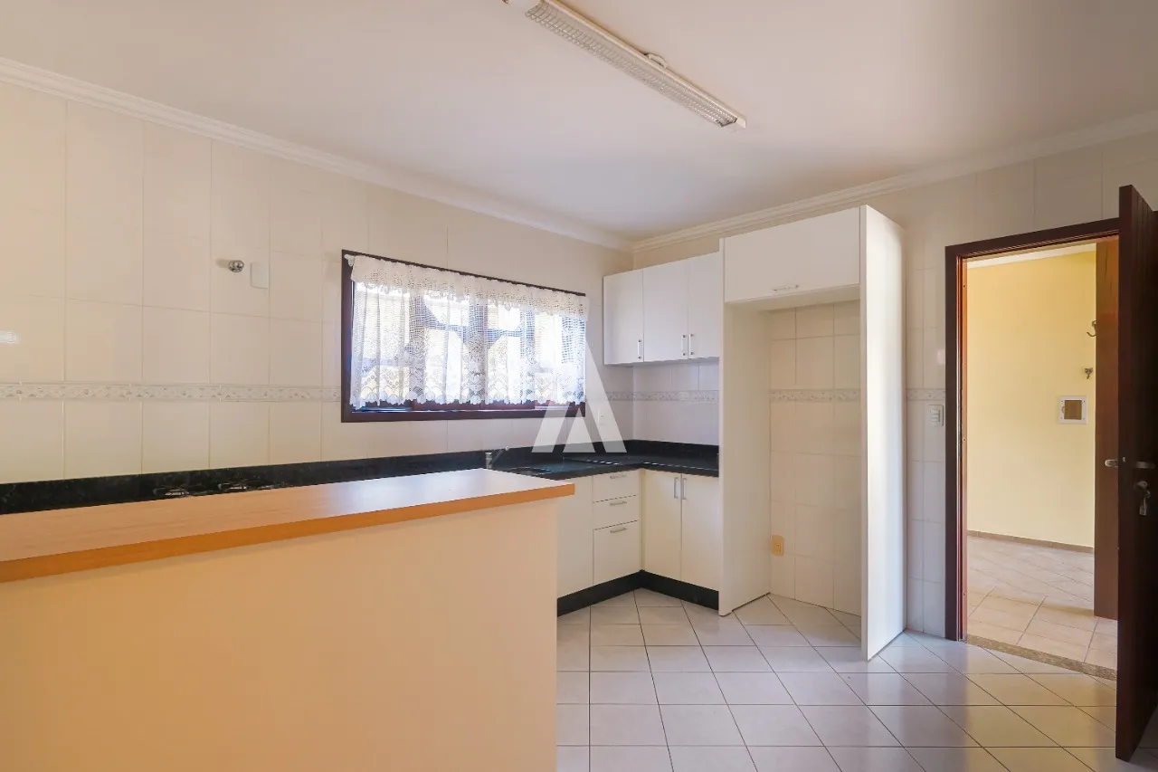 Casa com 2 suítes e 2 quartos à venda no bairro Saguaçu em Joinville-SC por R$1.590.000,00. — foto 6